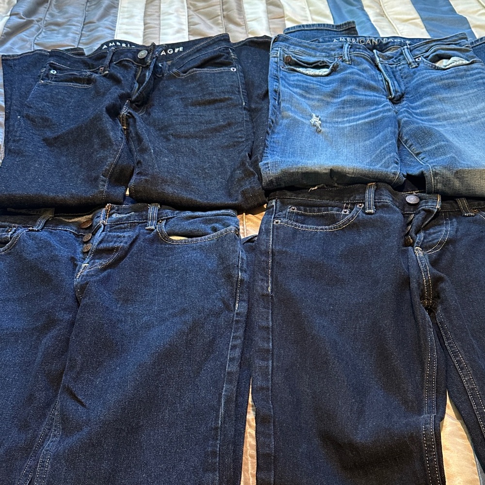 Hollister Men's Dark and Light Blue Slim Jeans